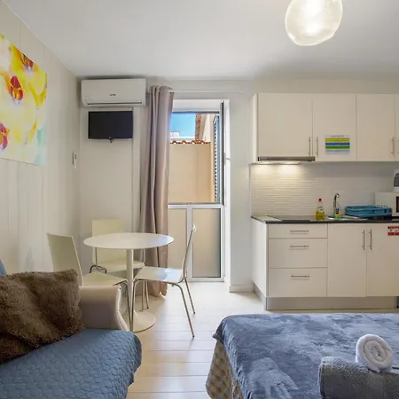 Holiday Center - T0 * 푼샬